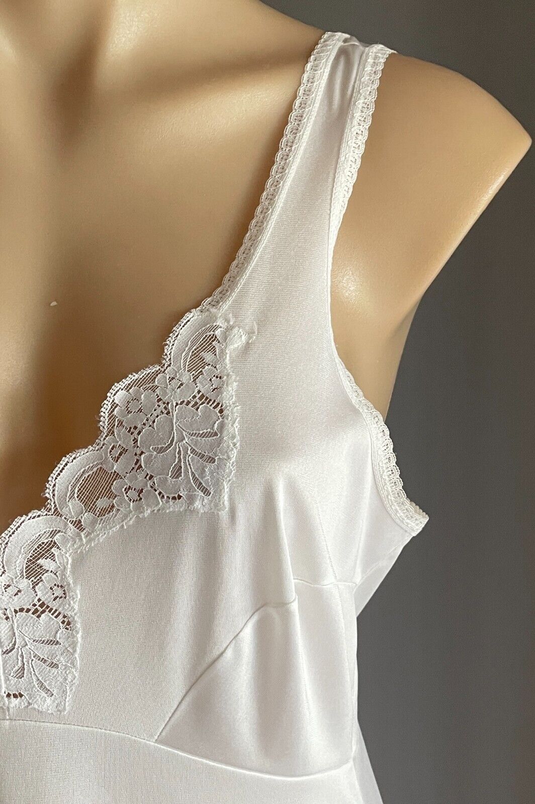 KAYSER Petticoat Nylon Full Slip WHITE Lace Trim Anti Stat Ladies Sze 16  Vintag