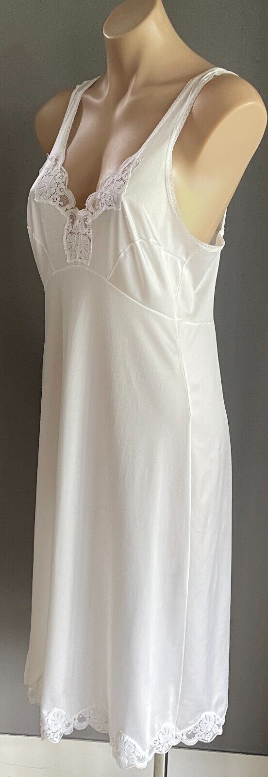 KAYSER Petticoat Nylon Full Slip WHITE Lace Trim Anti Stat Ladies Sze 16  Vintag