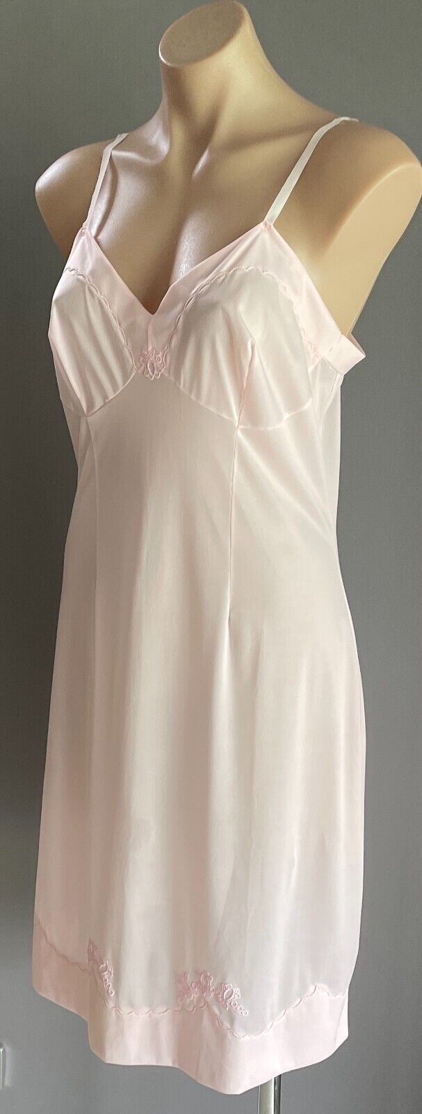 OSTI Petticoat Satin Star Pink Bri-Nylon Embroidered Full Slip Size 14 Vintage