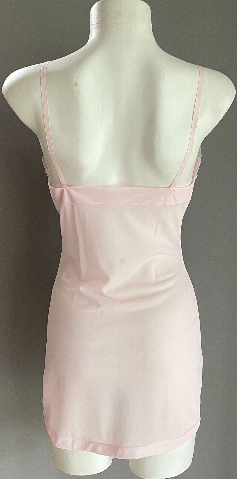 EMBASSY Full Slip Baby Pink Lace Mesh Net Trim Mini Short Length Sz S 8 Vintage