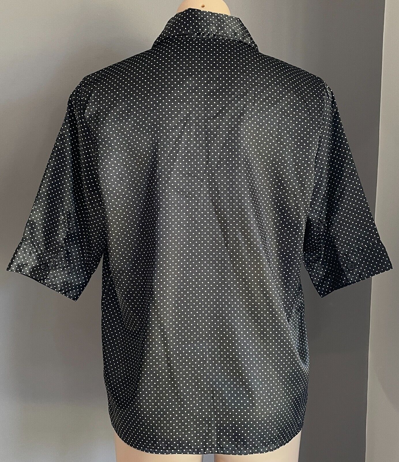 COLE LADIES Black/White Polka Dot Ruffle Trim Short Sleeve Shirt/Blouse Size XXL