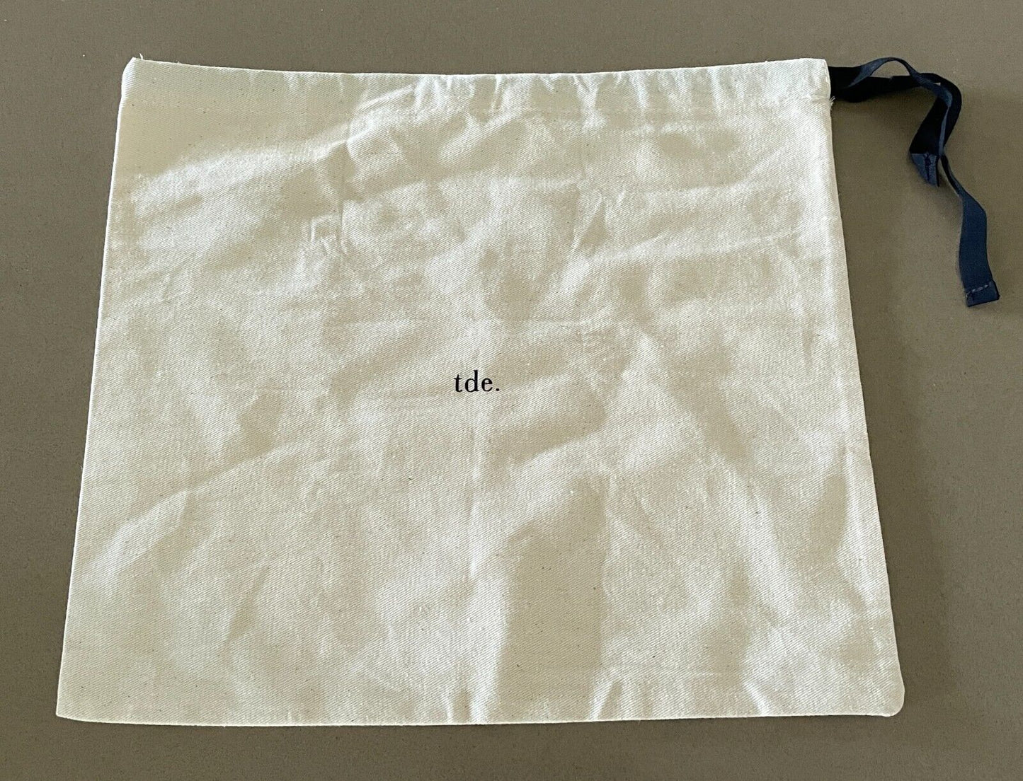 Unisex tde.  The Daily Edit Calico Drawstring Dust Bag 32.5cm x 28.5cm