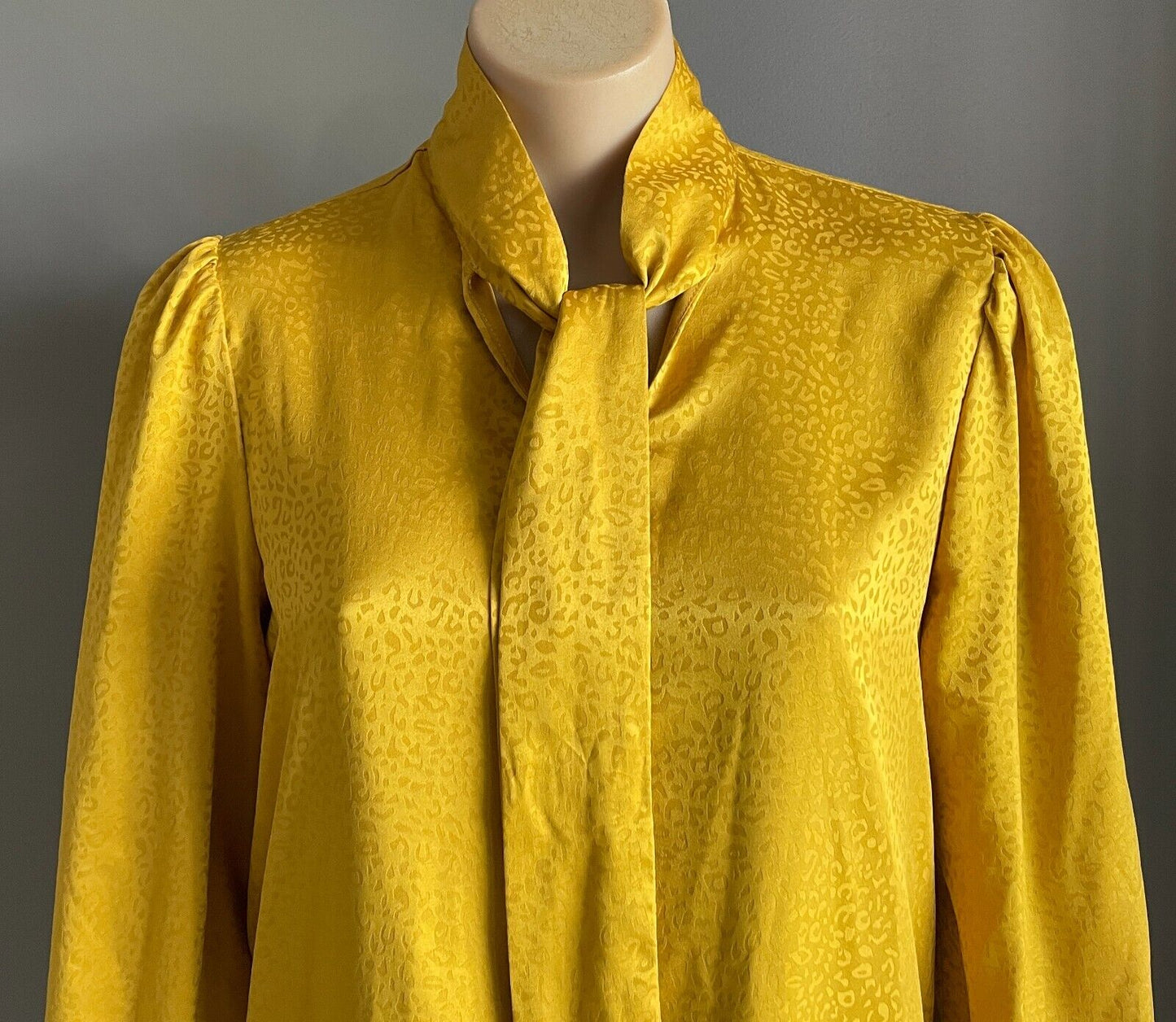 KAREN WALKER HI THERE Drop Waist Dress Mustard Cheetah Jacquard Neck Tie Sz 8 11