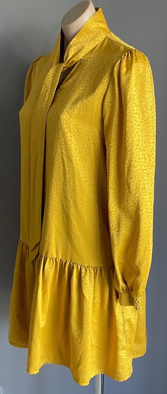 KAREN WALKER HI THERE Drop Waist Dress Mustard Cheetah Jacquard Neck Tie Sz 8 11