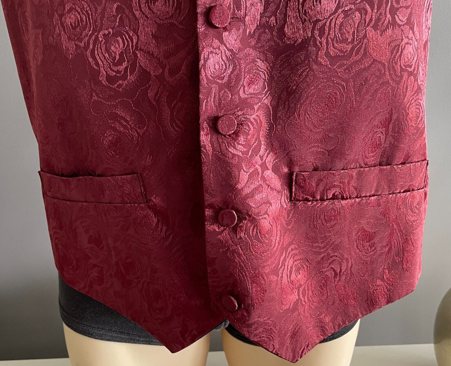 MARK ANTHONY Waistcoat + Matching Bow Tie Burgundy Floral Jacquard Size XL Vest