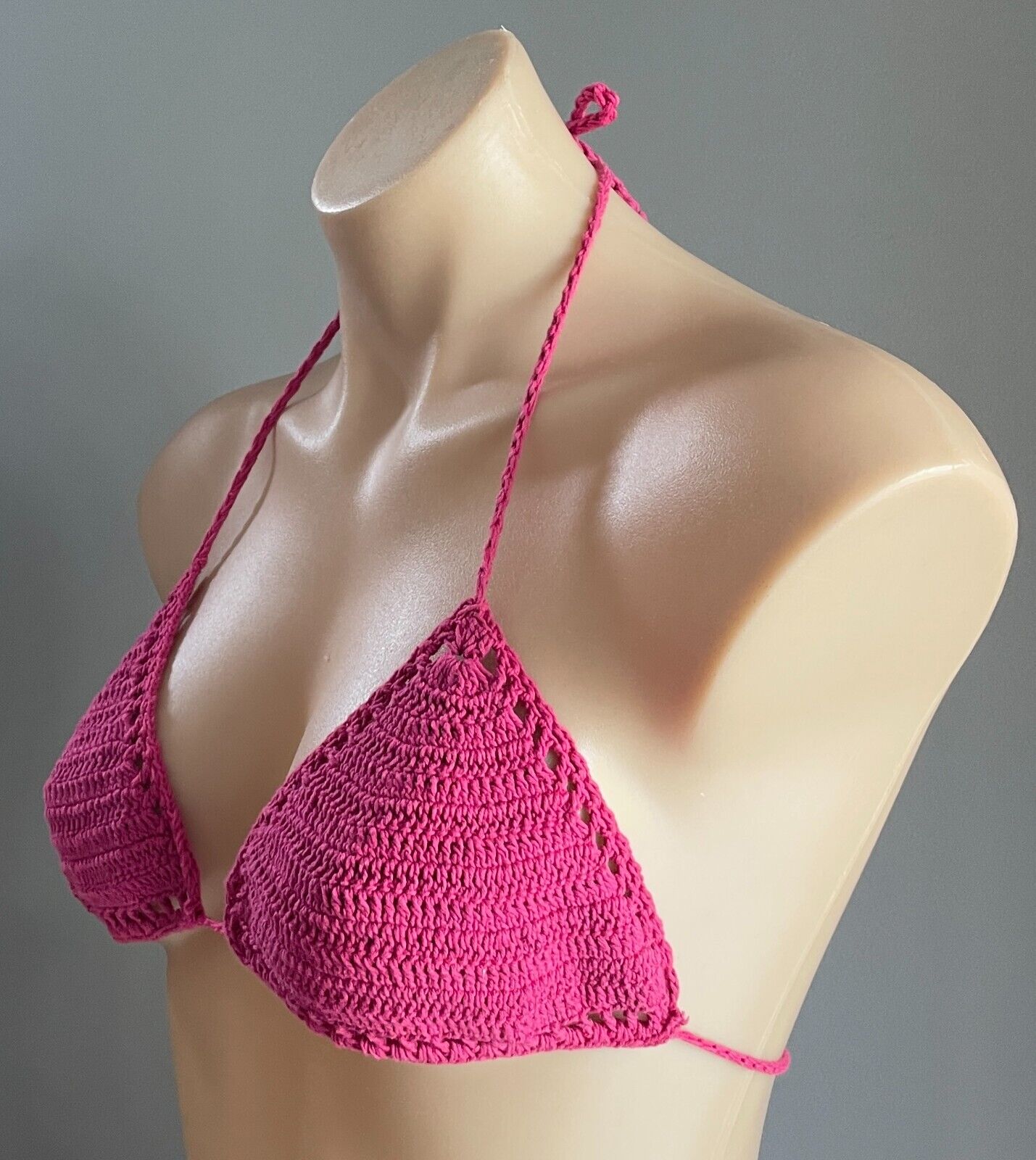 Vtg 70s Bikini Top Triangle Bra ONLY Crochet Pink Halter Neck Size 10 12 Knit