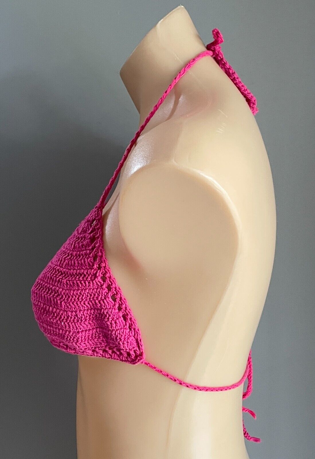 Vtg 70s Bikini Top Triangle Bra ONLY Crochet Pink Halter Neck Size 10 12 Knit