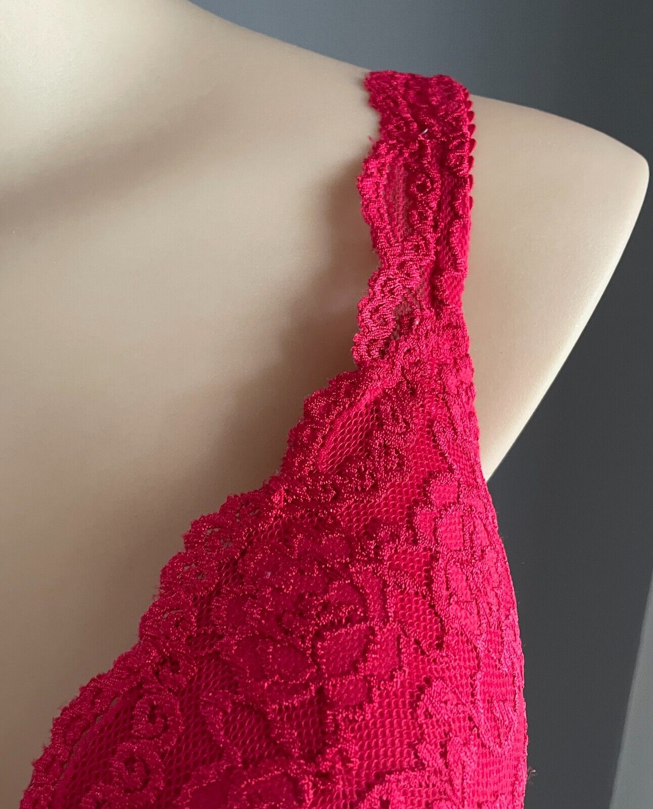 SECRET LOVE Bra 18D Red Lace Padded Underwire Adjustable Straps Size 18 D