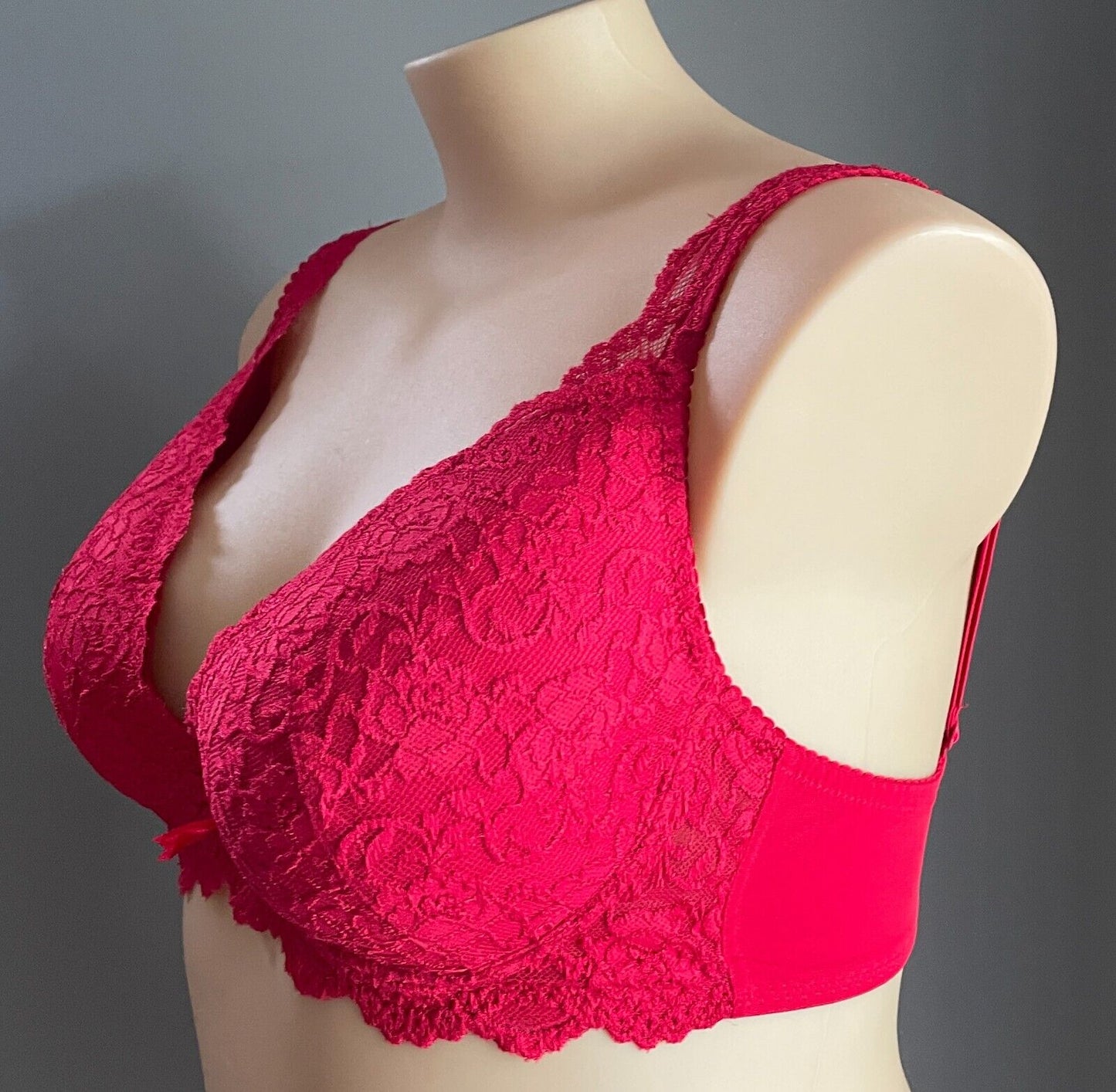 SECRET LOVE Bra 18D Red Lace Padded Underwire Adjustable Straps Size 18 D