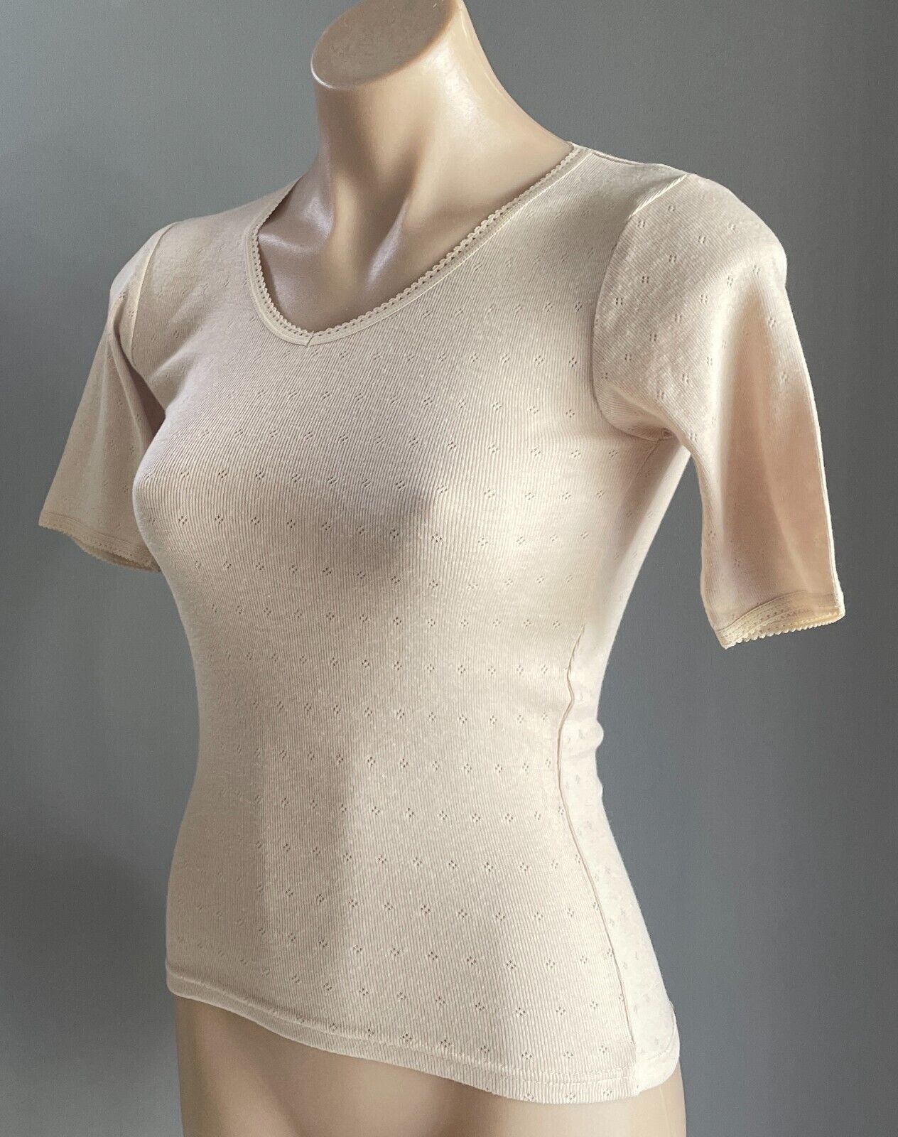 SOLUTIONS Top Beige Short Sleeve Thermal Underwear Ladies Size 10 - 12