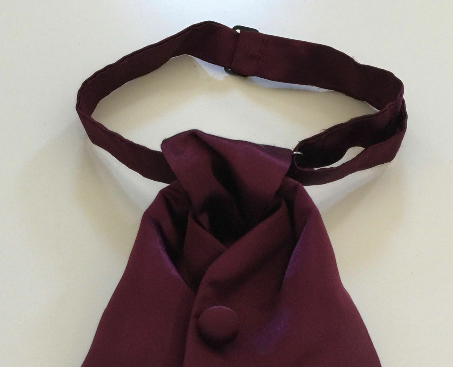BEAU TIES Mens Cravat Pre-tied NeckTie Deep Crimson Taffeta NEW Vintage Tie