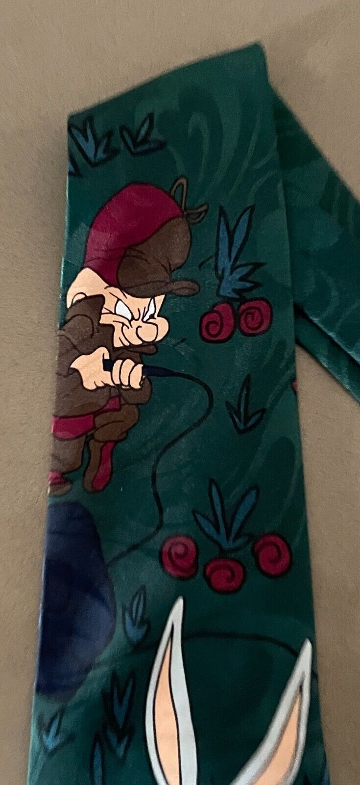 Looney Tunes Tie DAVENPORT ELMER FUDD & BUGS BUNNY Print NeckTie NEW