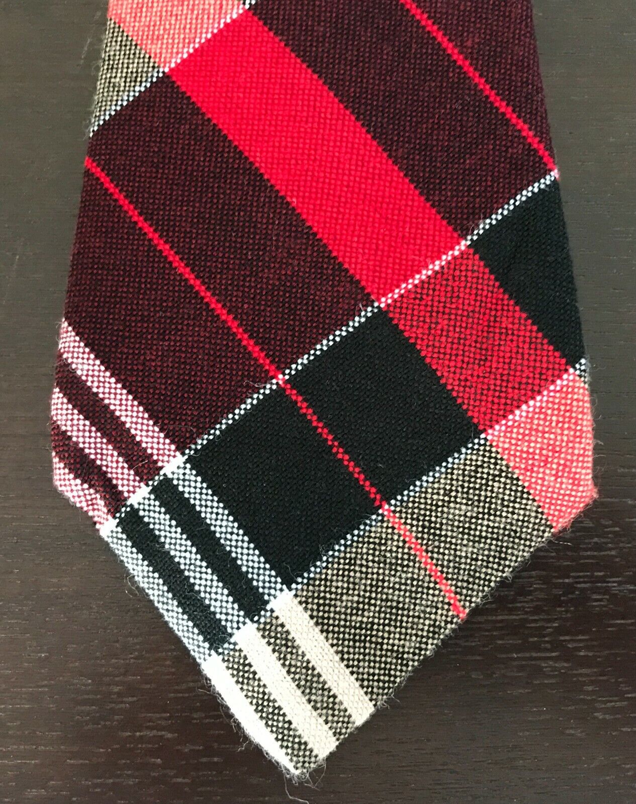 Vintage 1973 Mens Wide PRINCE Tie Red Black Tan Wool Feel Plaid Tartan Tie Italy