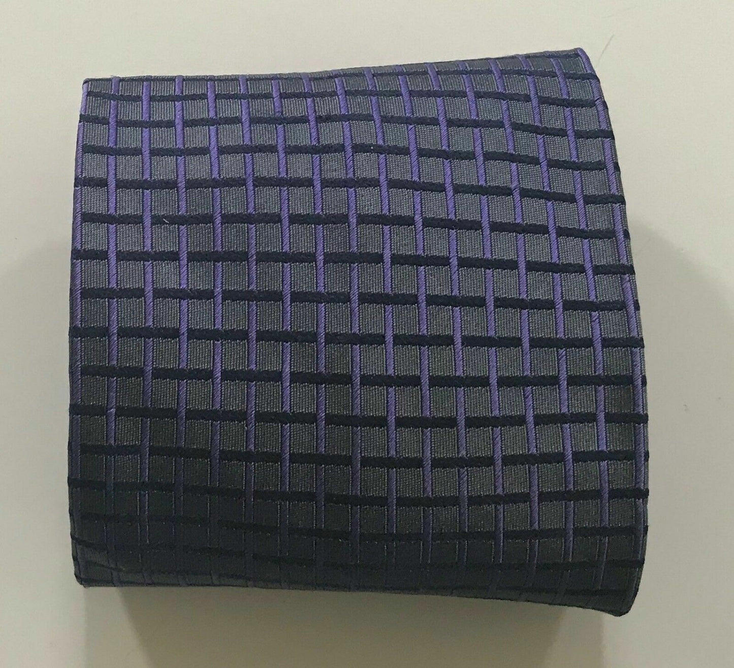 Mens Silk Tie GREGORY CRAVATTE Charcoal Grey Mauve & Black Geo Shiny Jacquard