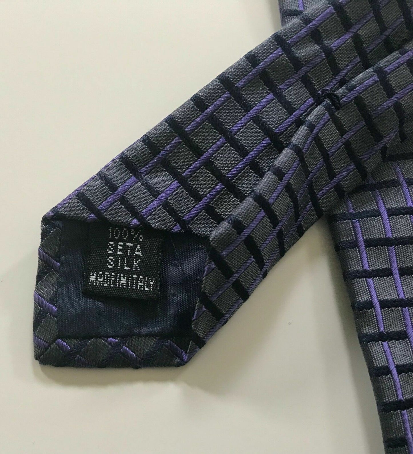Mens Silk Tie GREGORY CRAVATTE Charcoal Grey Mauve & Black Geo Shiny Jacquard