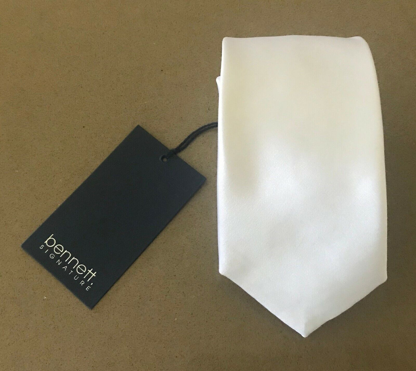 Vintage Mens Skinny Tie BENNETT SIGNATURE White Microfibre NeckTie Wedding NEW