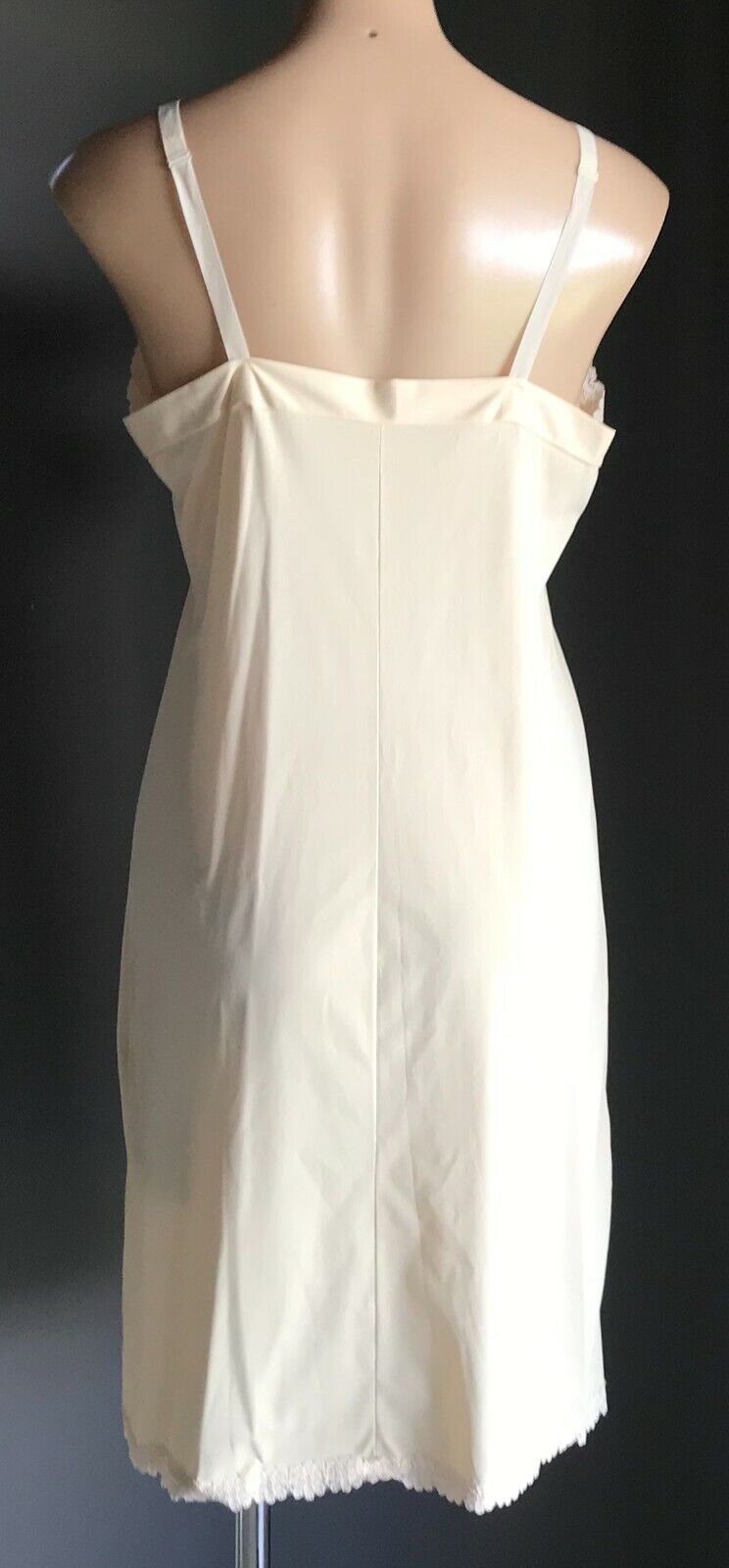 JANTEX Petticoat Beige Lace Trim Full Slip Ladies Size 16 Australia NEW Vintage