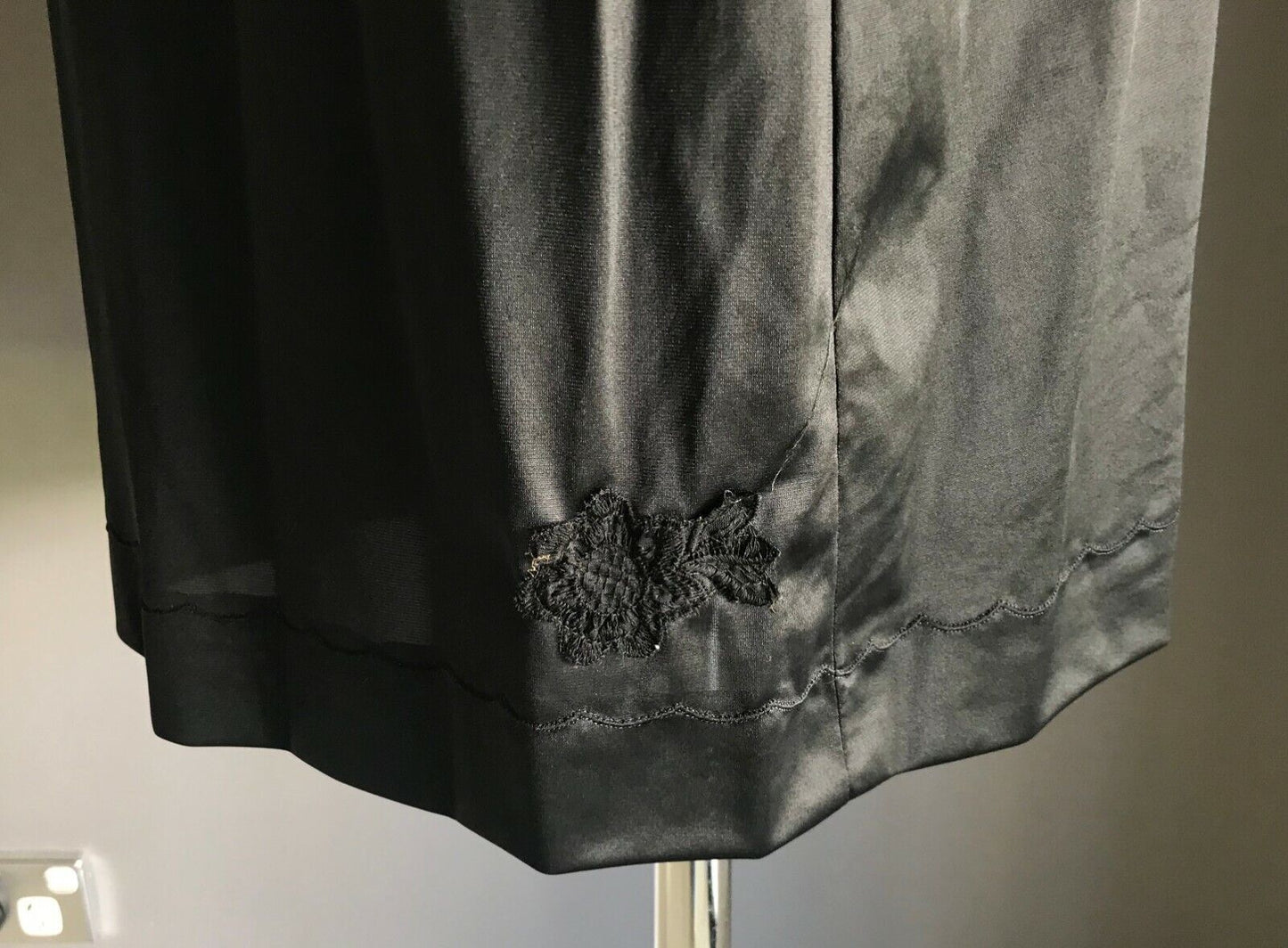 Vintage Petticoat Bri Nylon Black Full Slip Lingerie Plus Size 18 1970s