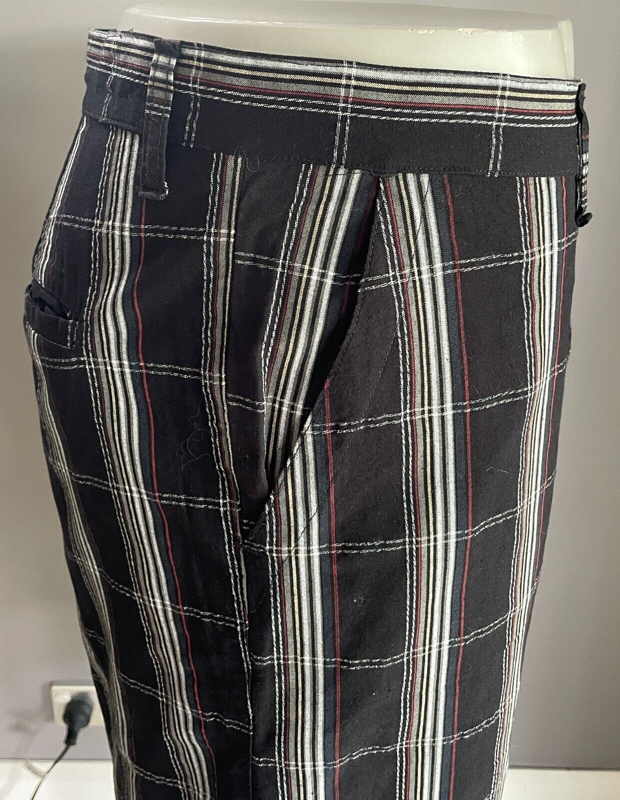 UNIT Bermuda Shorts Black Maroon Grey White Navy Yellow Check Sz 42 104cm Waist