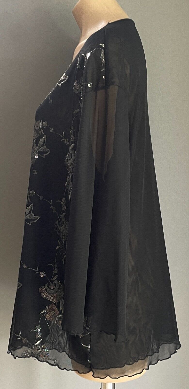 ELEGANT Top Black Mesh Net Semi Sheer 3/4 Sleeve Silver Floral Sequin Trim Sz XL