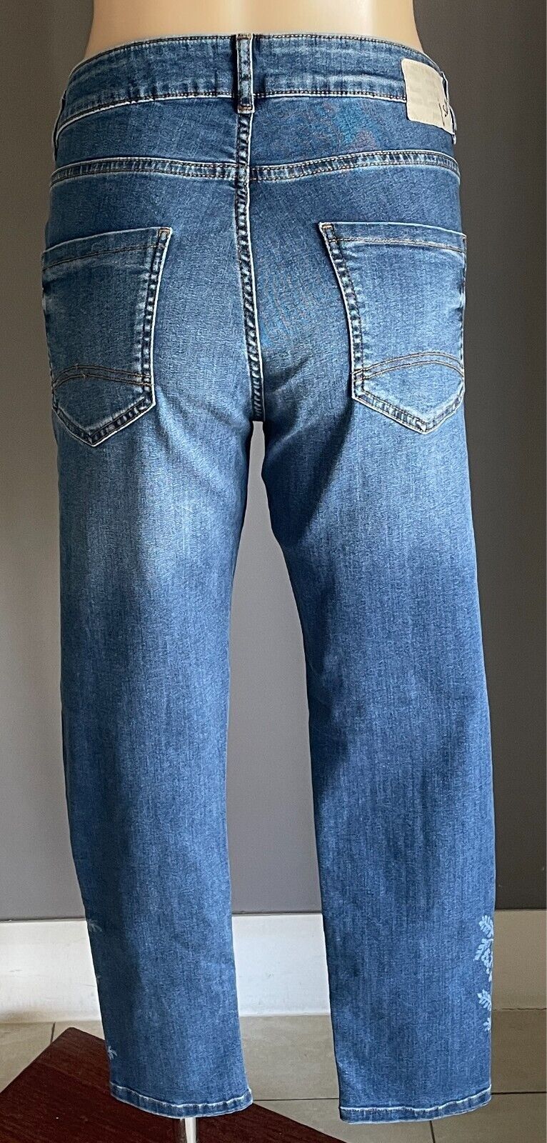 I SAY Lucca Blue Denim Jeans Skinny Leg 7/8 Length Size 14 Stretch Leg Print