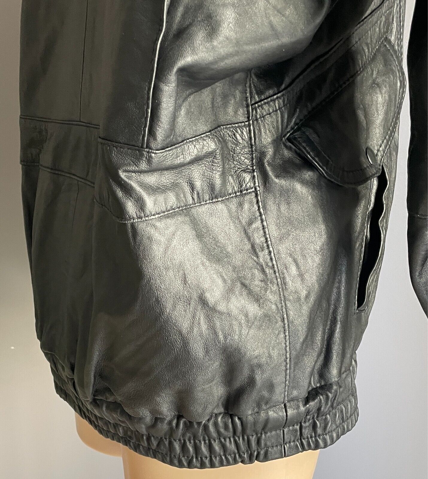 Vintage JONTELL LEATHER Black Leather Bomber Jacket Size M Lined Elastic Hem