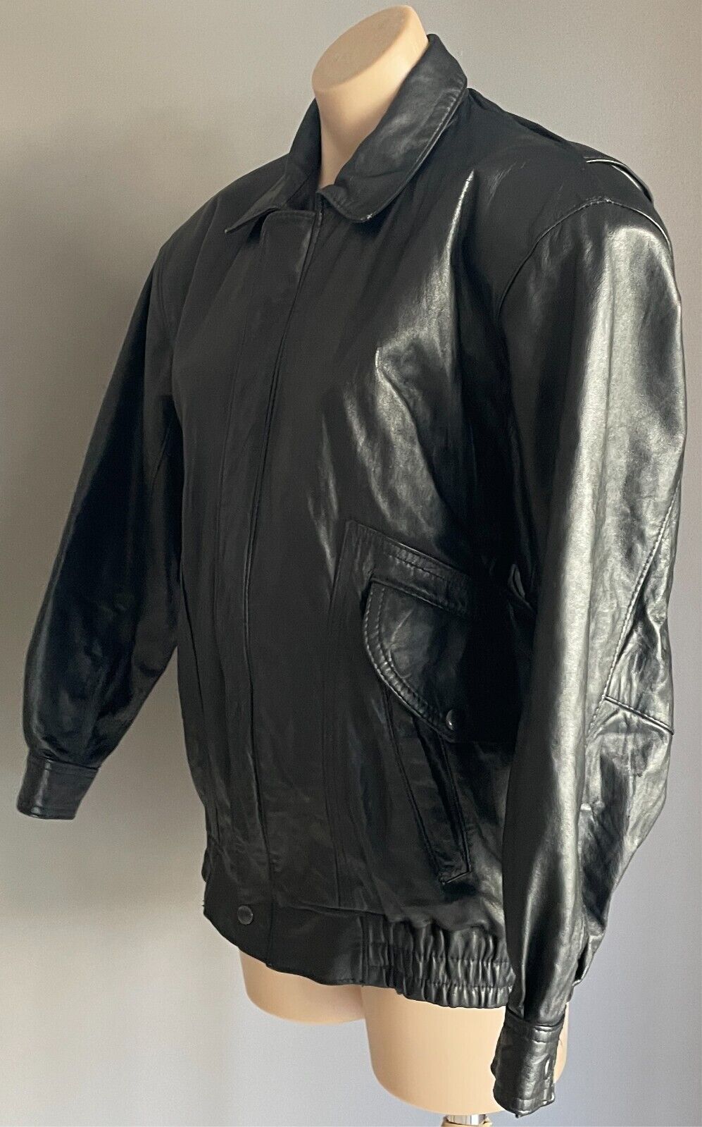 Vintage JONTELL LEATHER Black Leather Bomber Jacket Size M Lined Elastic Hem