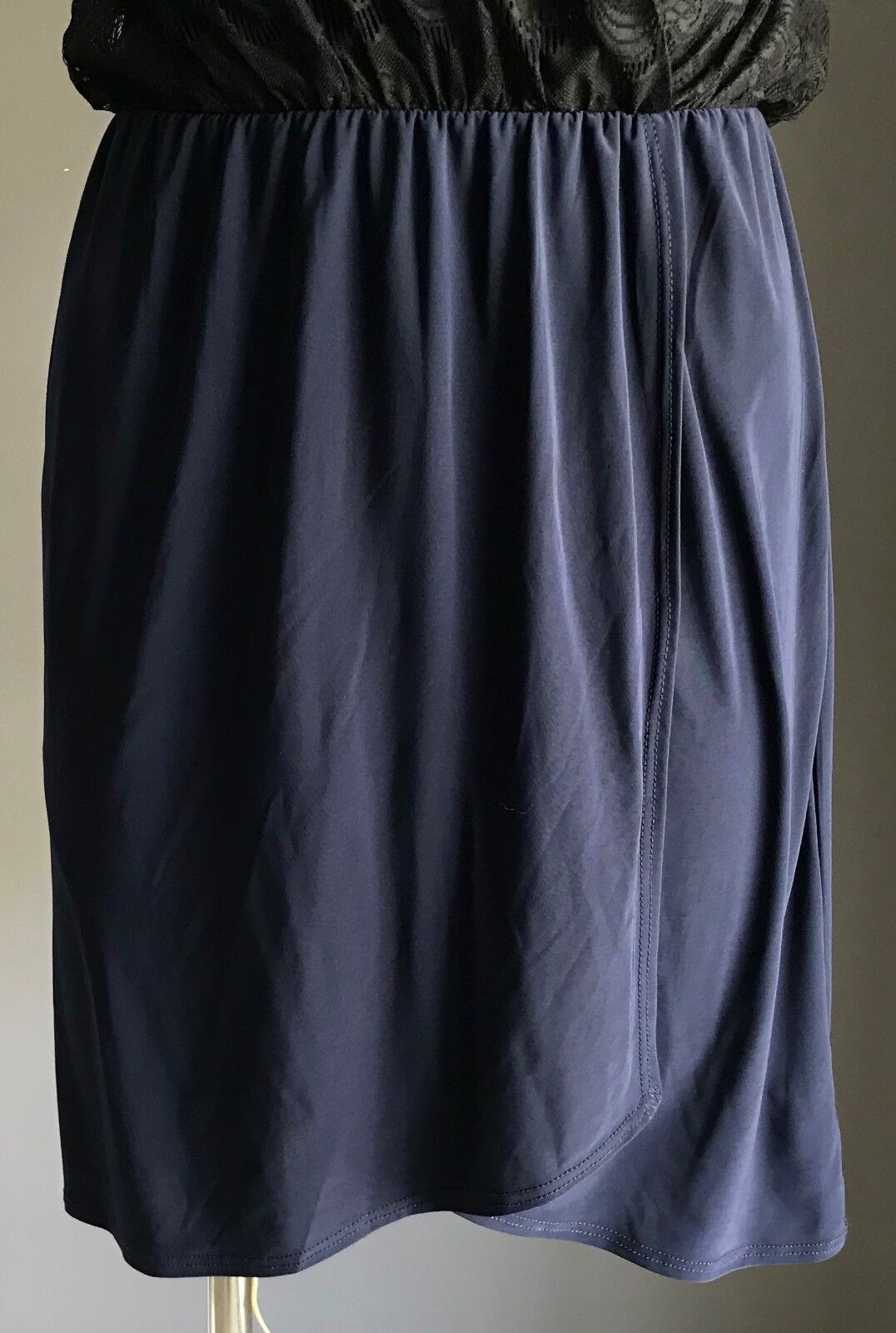 PINS AND NEEDLES Dress Navy Blue w Drape Black Lace Overlay Sleeveless Size S 8