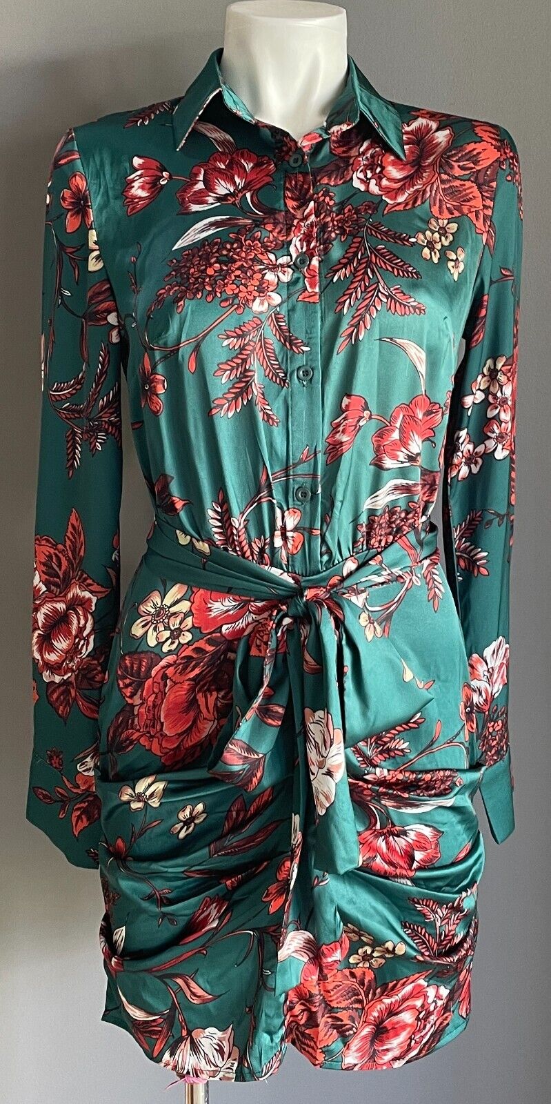 Pretty Little Things Emerald Green Floral Buttons Ruched Drape Shirt Dress Sz 8