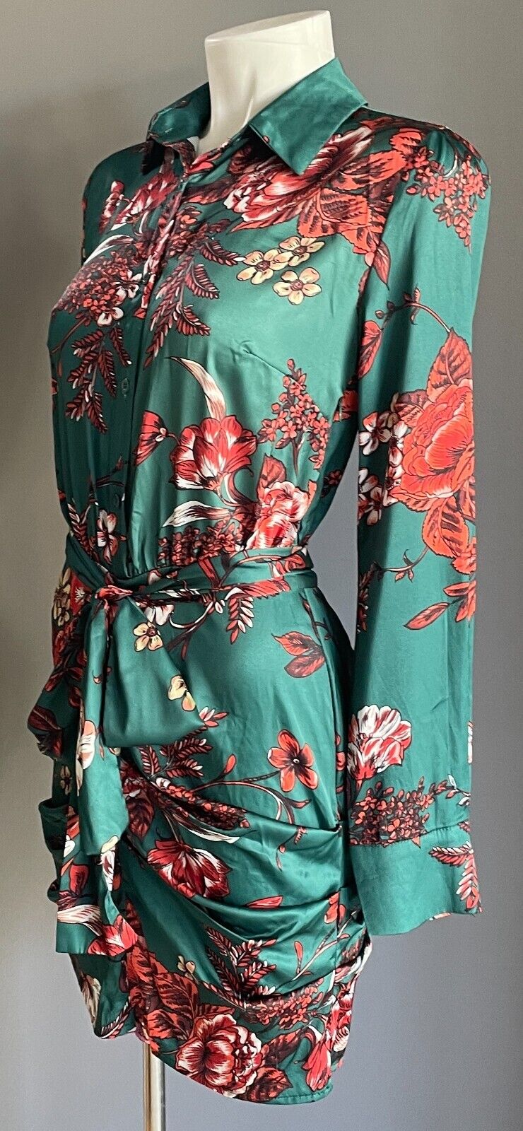 Pretty Little Things Emerald Green Floral Buttons Ruched Drape Shirt Dress Sz 8