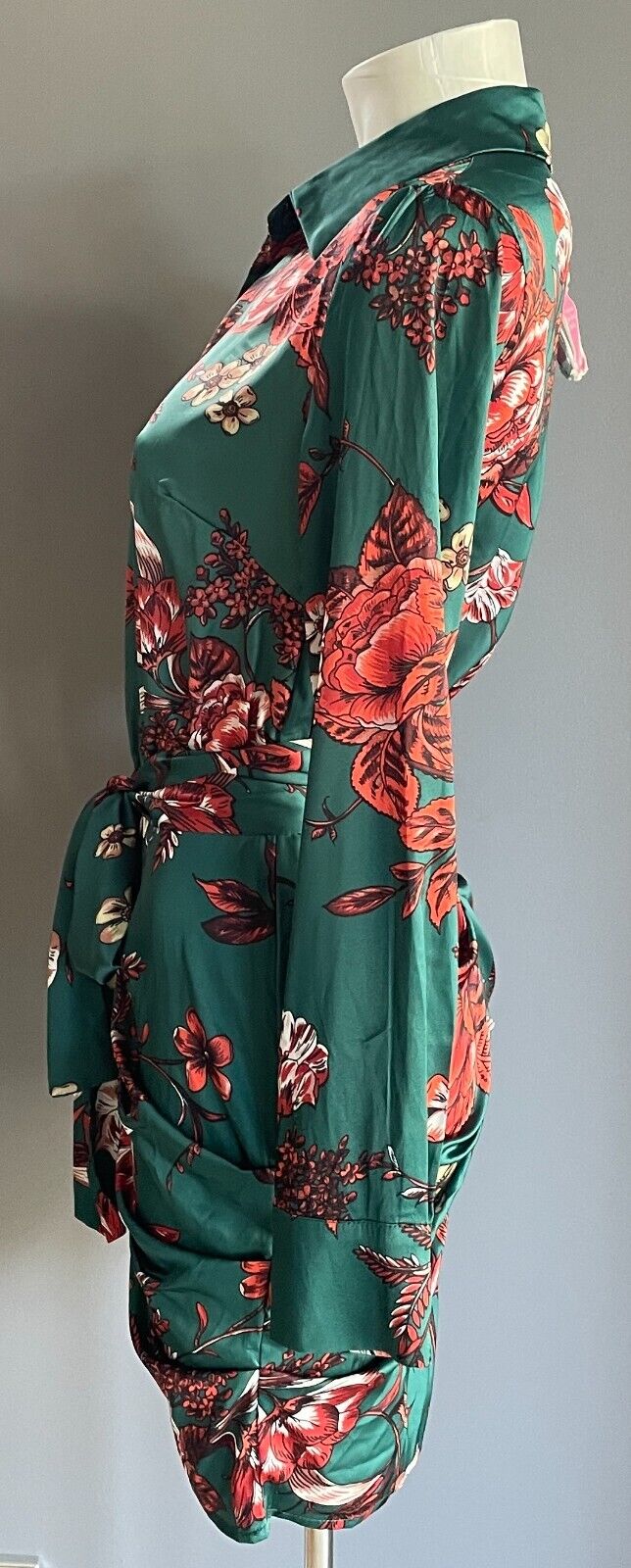 Pretty Little Things Emerald Green Floral Buttons Ruched Drape Shirt Dress Sz 8