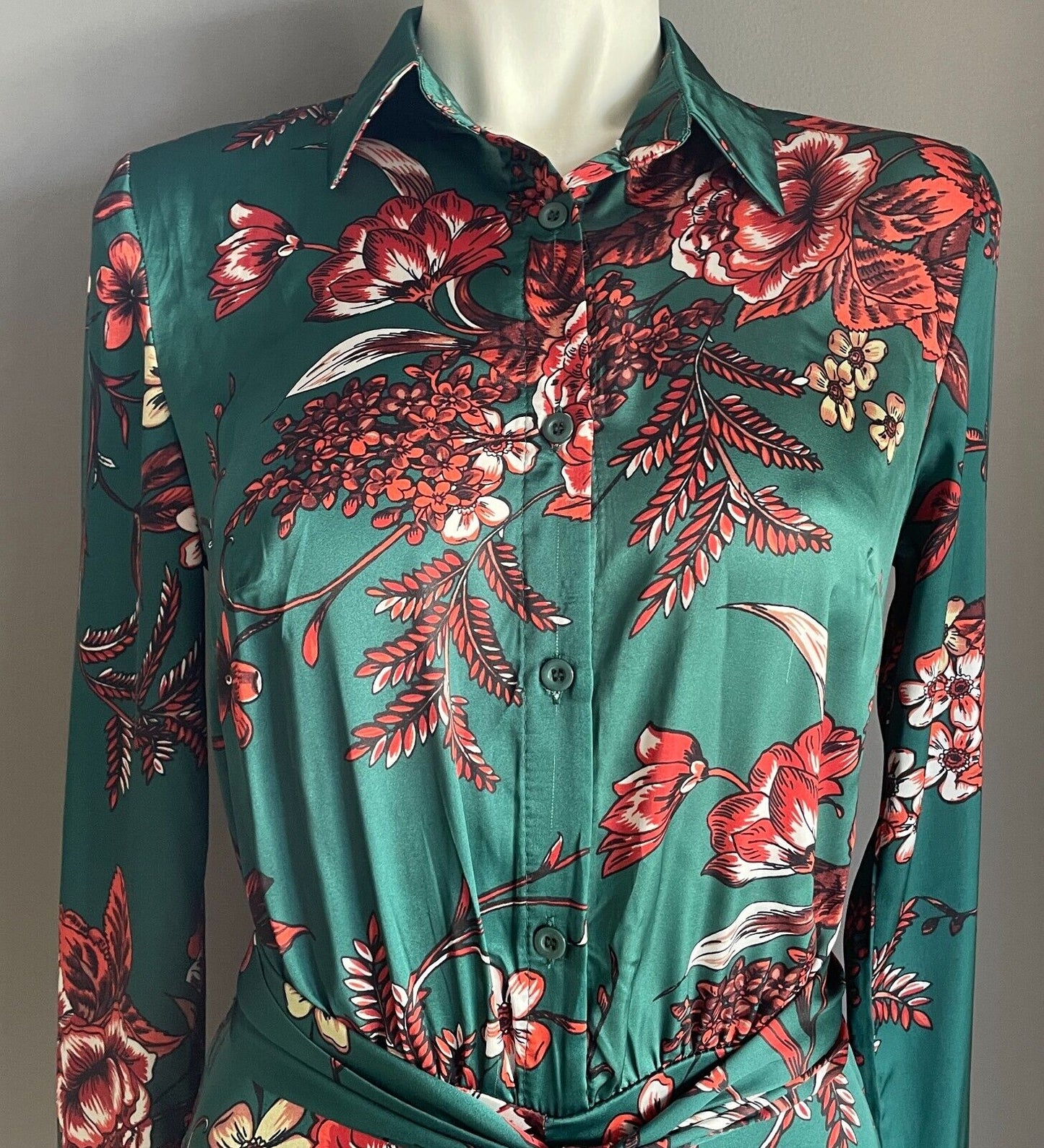 Pretty Little Things Emerald Green Floral Buttons Ruched Drape Shirt Dress Sz 8