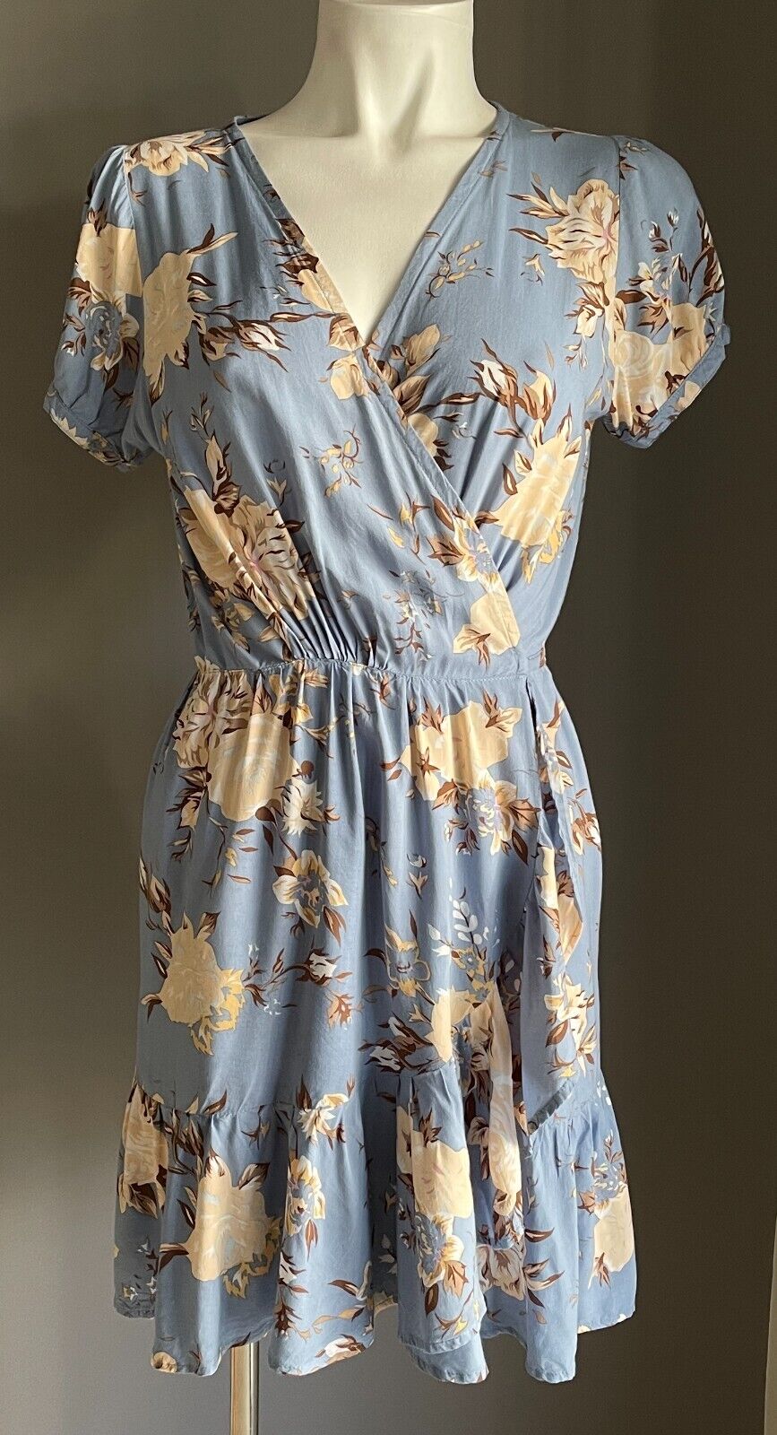 AUGUSTE THE LABEL Cornflower Blue Floral Print Wrap Frill Trim Mini Dress Sz 6 8