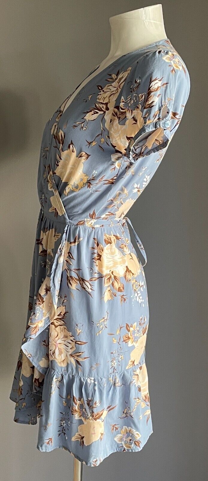 AUGUSTE THE LABEL Cornflower Blue Floral Print Wrap Frill Trim Mini Dress Sz 6 8