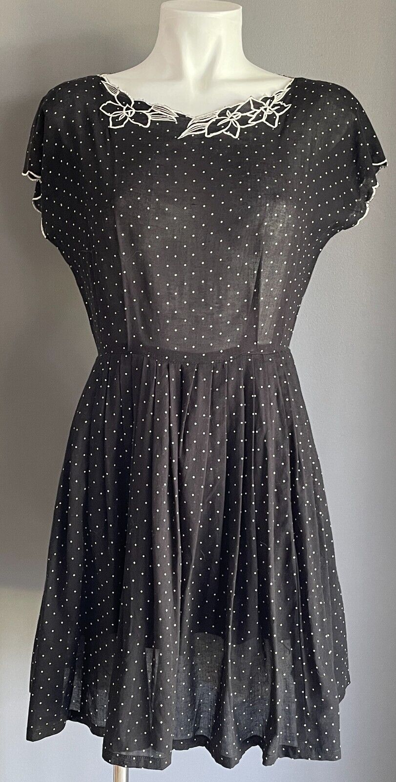 Sheath Dress Black & White Polka Dot Cotton Extended Sleeves Size 8