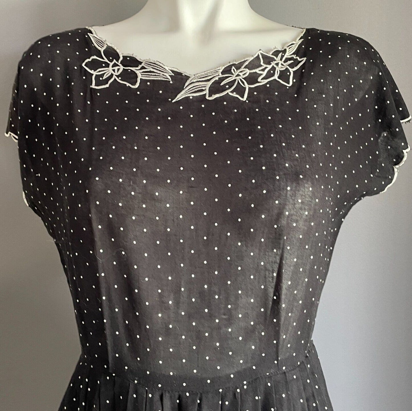 Sheath Dress Black & White Polka Dot Cotton Extended Sleeves Size 8