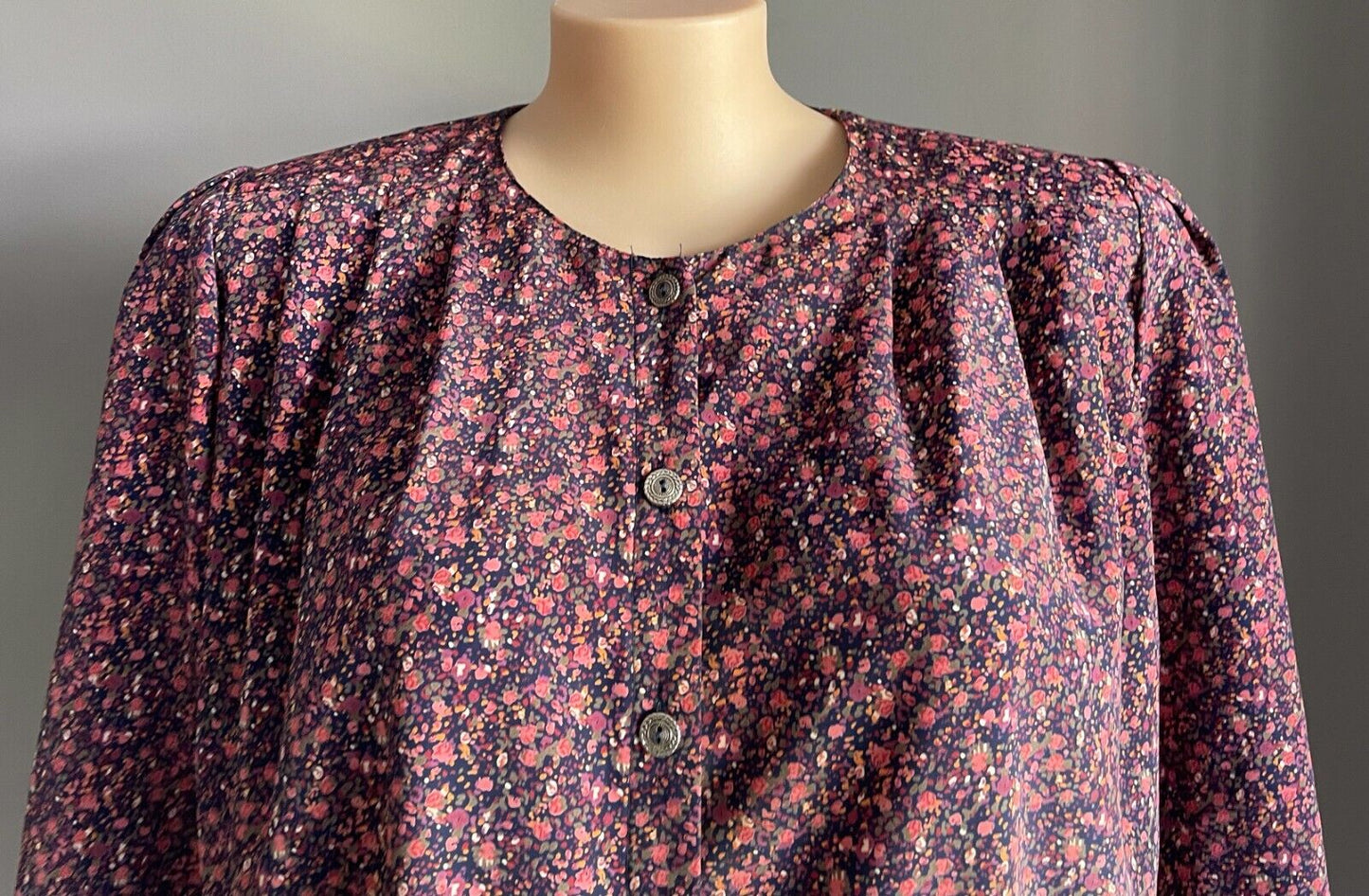 MY GARMENT Co Blouse Floral 3/4 Sleeve Collarless Metal Buttons Top Size 22 Vtg