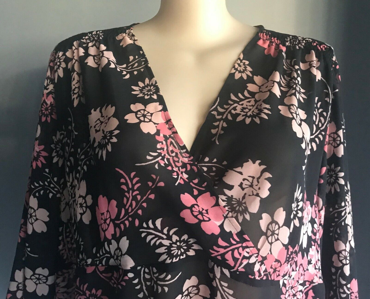 EXPRESSION V Neck Top Black Pink Blush 3/4 Sleeve Semi Sheer Cross Over Size 26