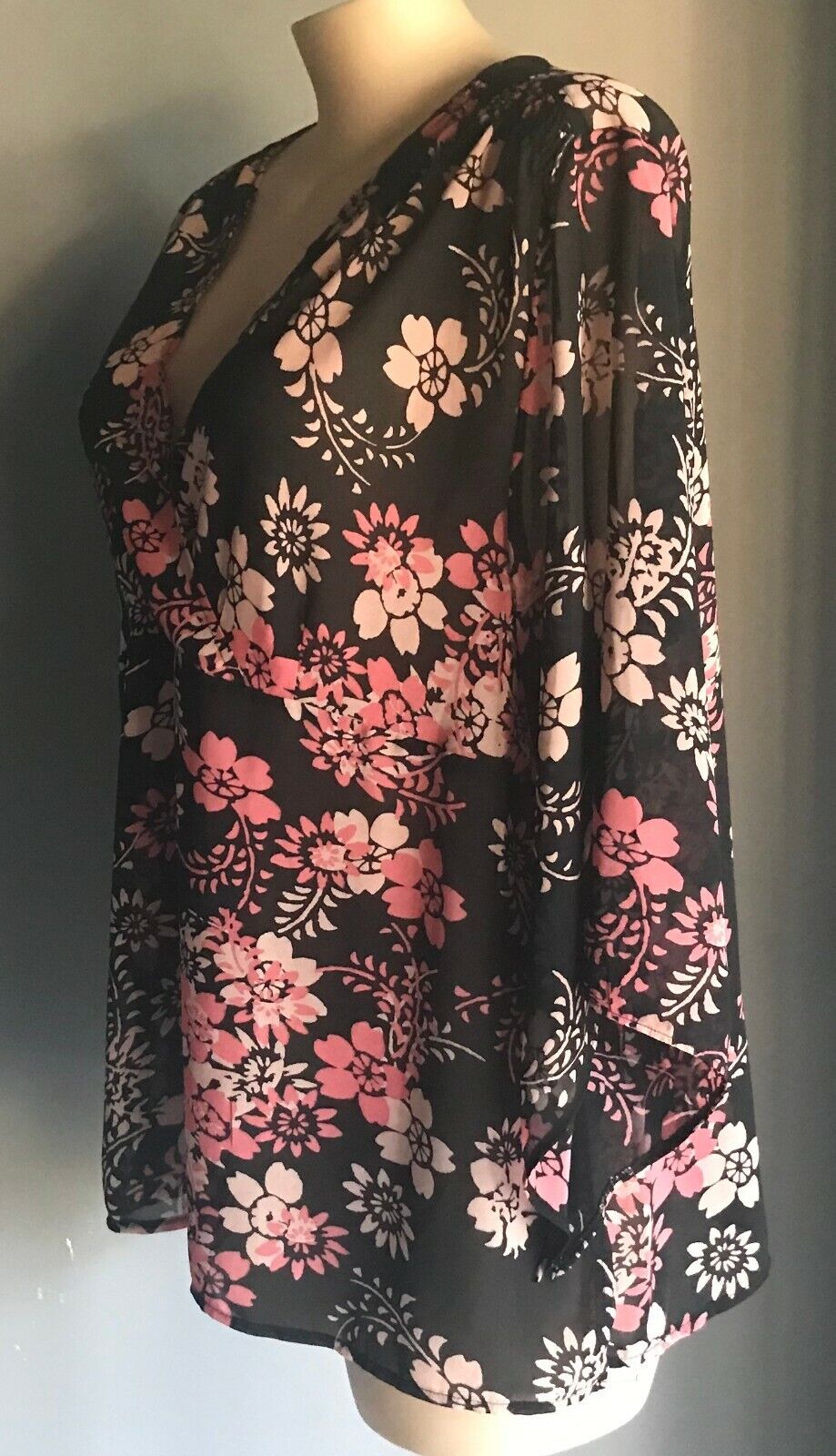 EXPRESSION V Neck Top Black Pink Blush 3/4 Sleeve Semi Sheer Cross Over Size 26