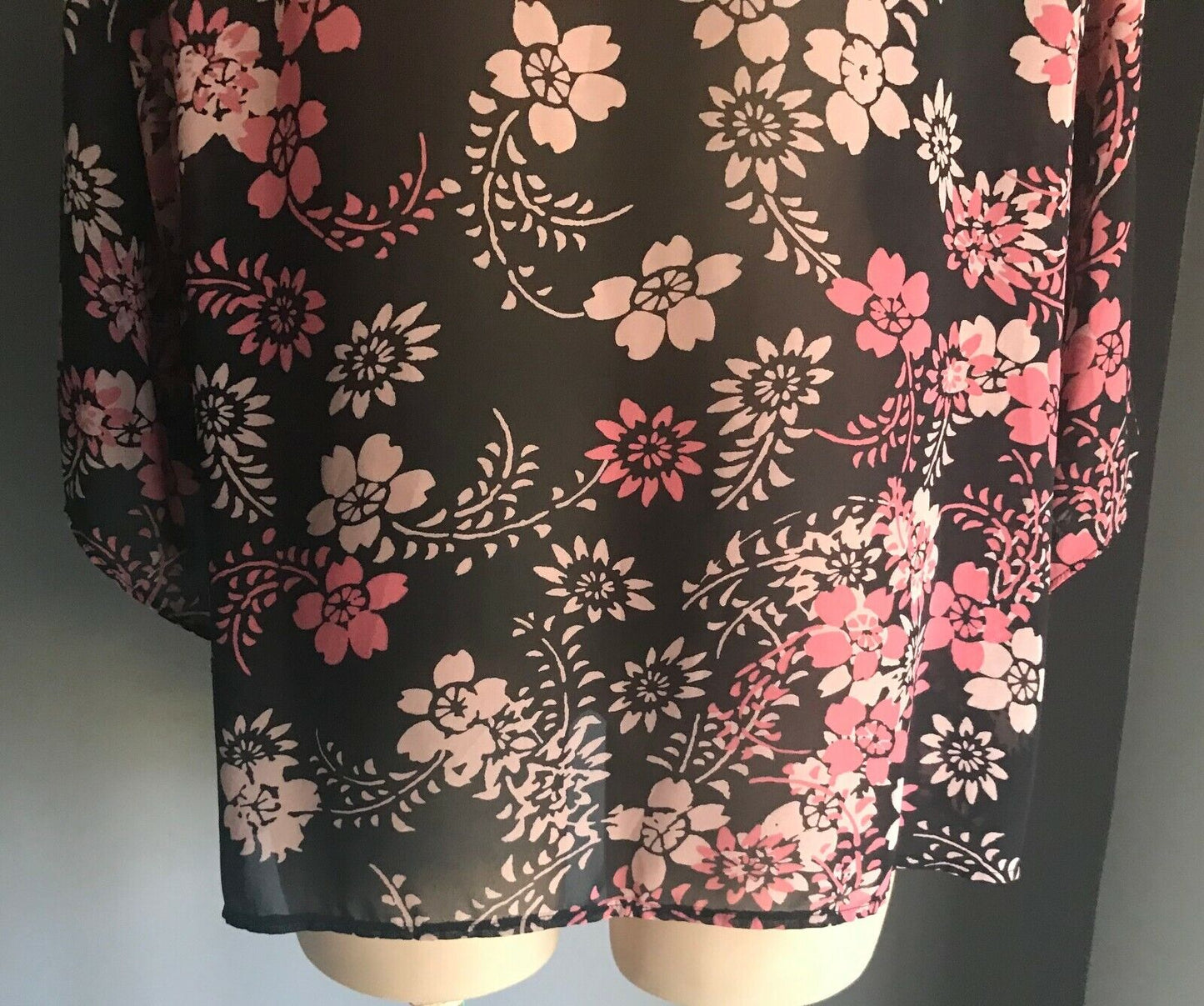 EXPRESSION V Neck Top Black Pink Blush 3/4 Sleeve Semi Sheer Cross Over Size 26