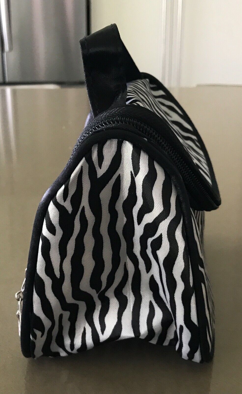 Makeup Bag Wet Pack Black & White Zebra PVC Fabric w Handle & Small Mirror NEW