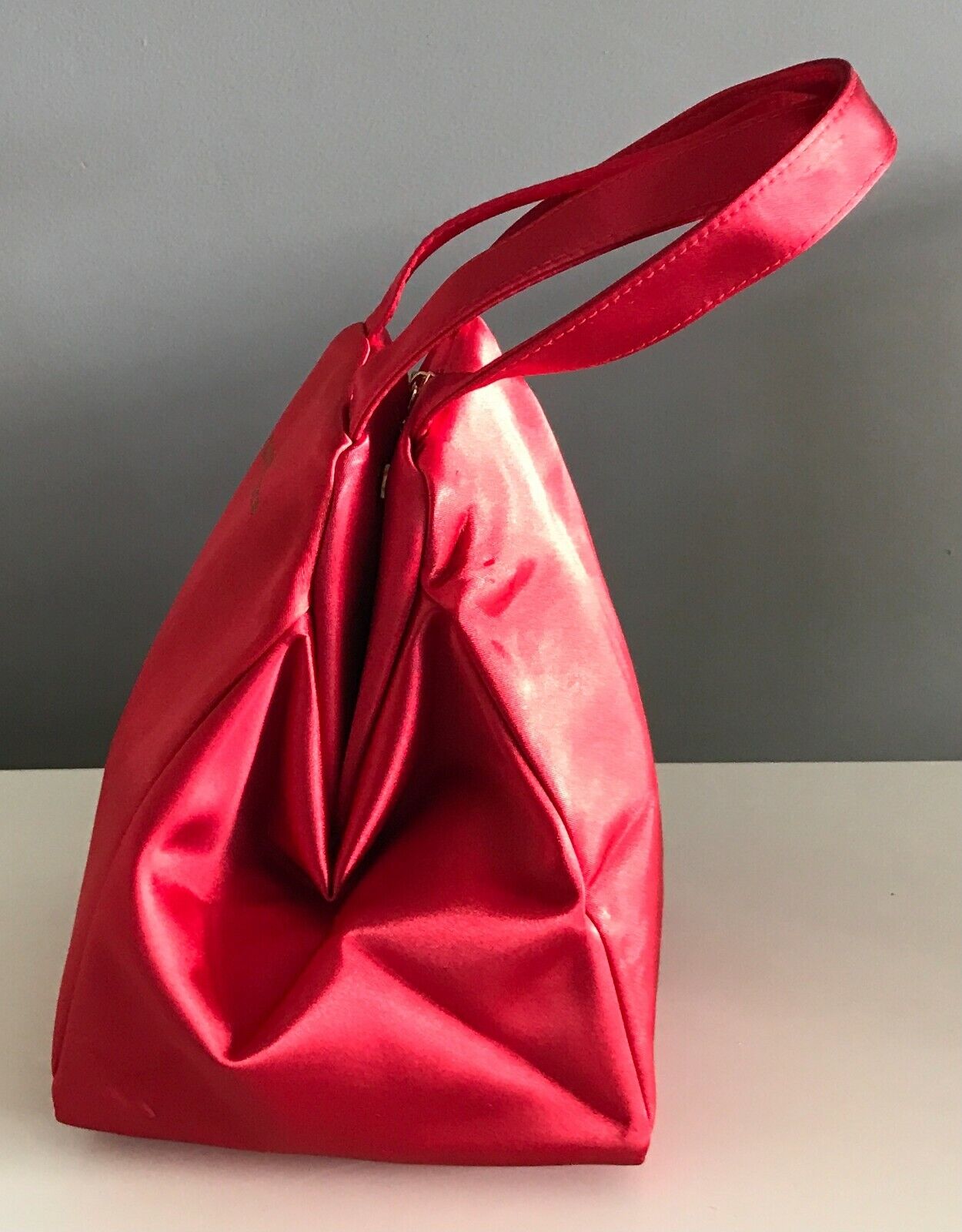 Makeup Bag NUTRIMETICS Red Promotional Fabric Medium Size Cosmetics Handles NEW