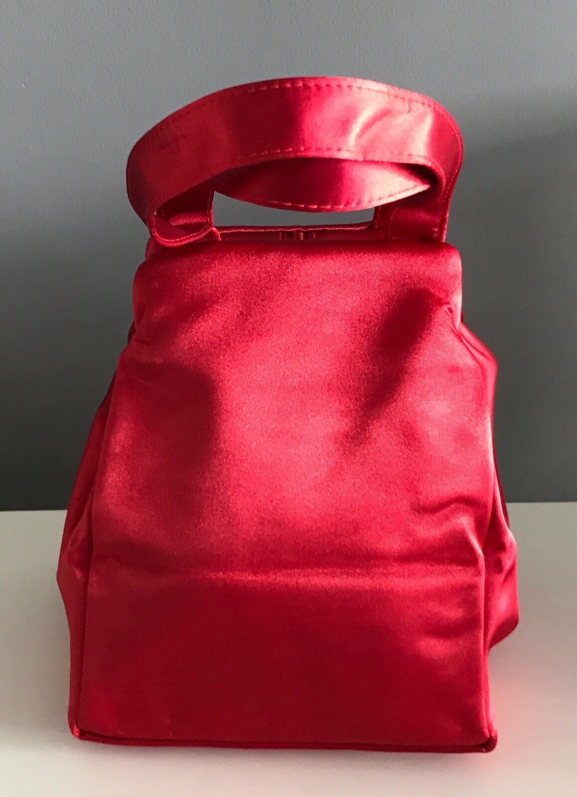 Makeup Bag NUTRIMETICS Red Promotional Fabric Medium Size Cosmetics Handles NEW