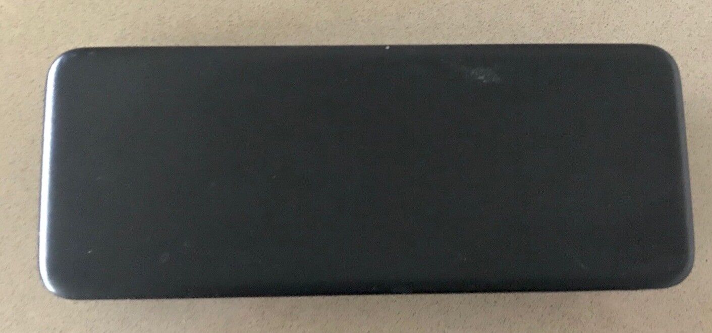 ROXY Logo Black SunGlasses Hard Case Cover Cleaning Cloth EMPTY CASE -NO Glasses