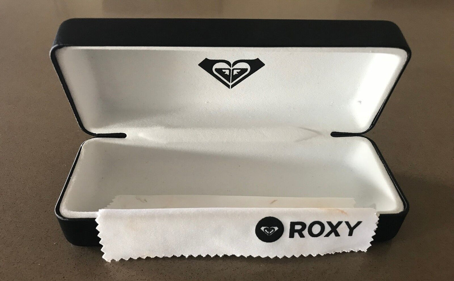 ROXY Logo Black SunGlasses Hard Case Cover Cleaning Cloth EMPTY CASE -NO Glasses