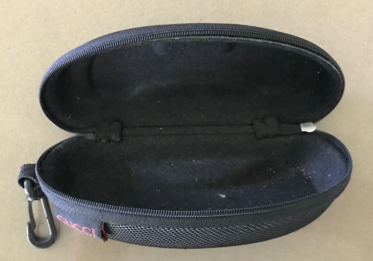 GUCCI Black SunGlasses Zip CASE ONLY w Belt Bag Clip EMPTY - NO Glasses Ladies