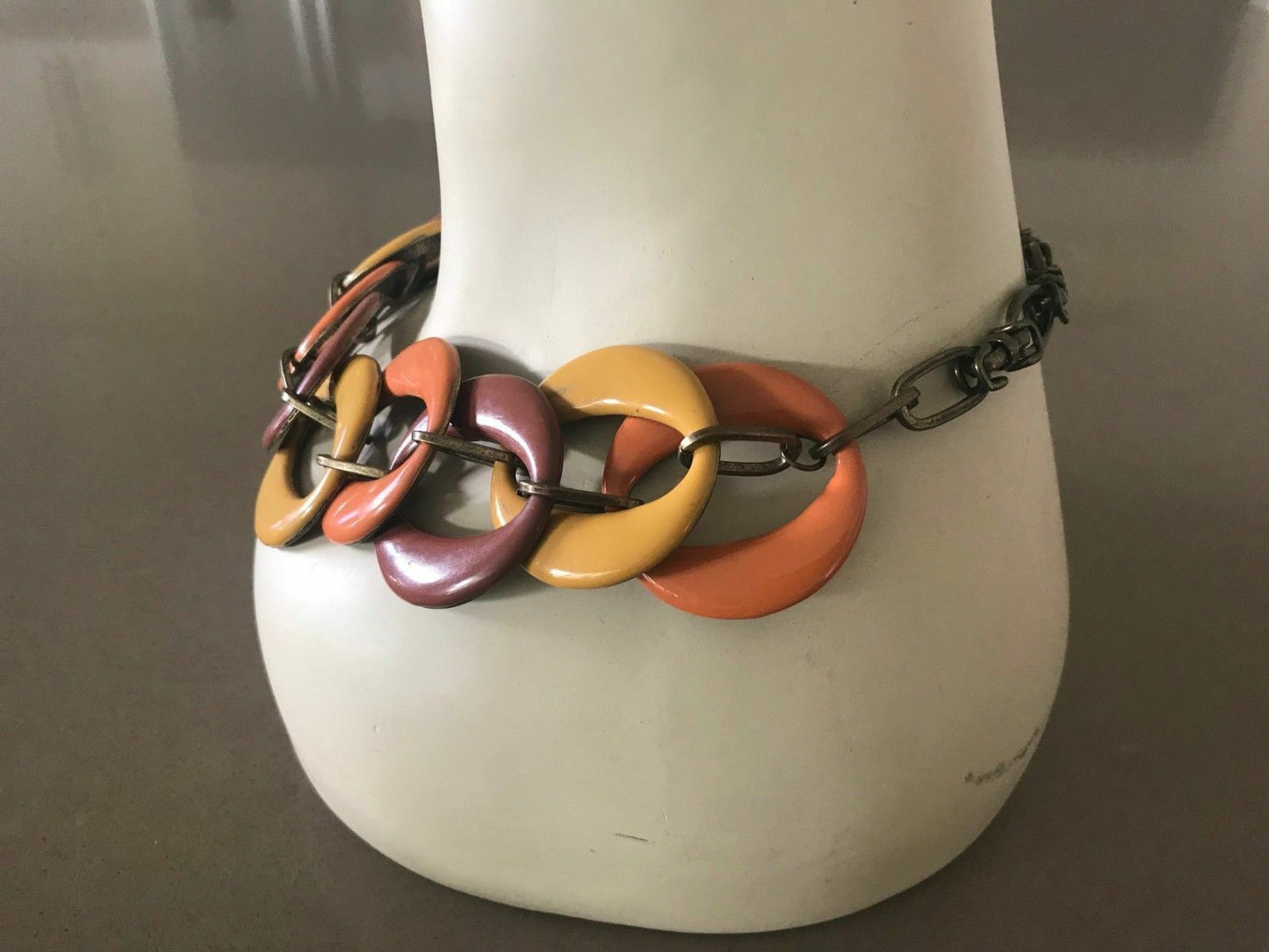 NECKLACE Vintage Brown Mustard Orange "O" Shape Enamel Brass Link Adjustable NEW