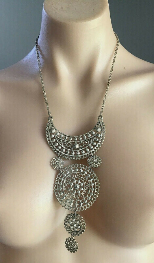 NECKLACE Silver Tone Half Moon & Circle Intricate Design Fashion Statement