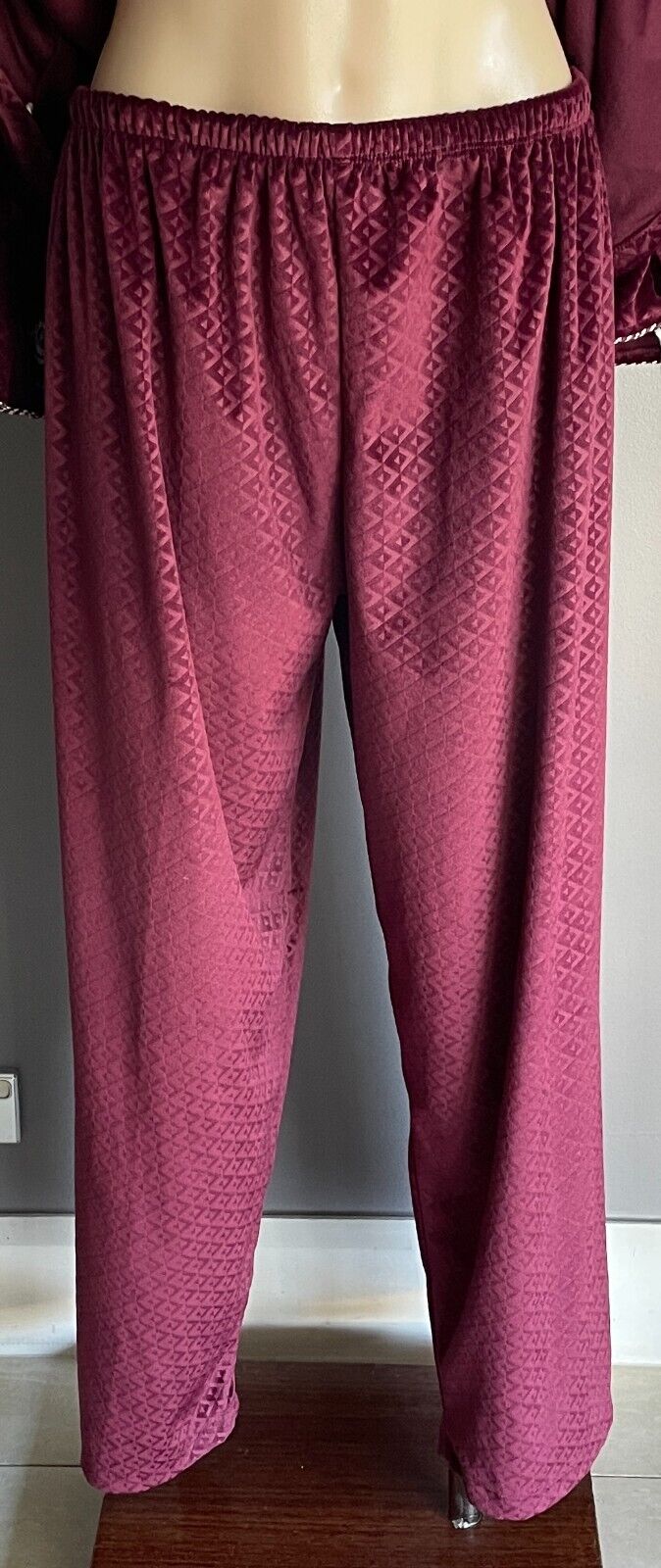 Pant Suit 2 Piece Burgundy Maroon Velour 3D Diamond L/Sleeve Top Pants 48 AU 18