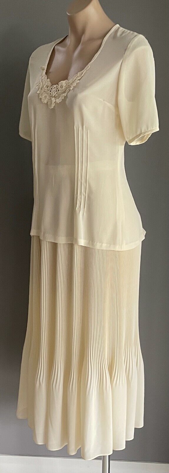 TRENT NATHAN Set Cream Lace Trim Blouse & Micro Pleat Midi Skirt Size 12 Vintage